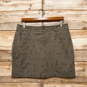 Eddie Bauer Women's Size 12 Skort Skirt Built in Shorts Green Pockets zipper.